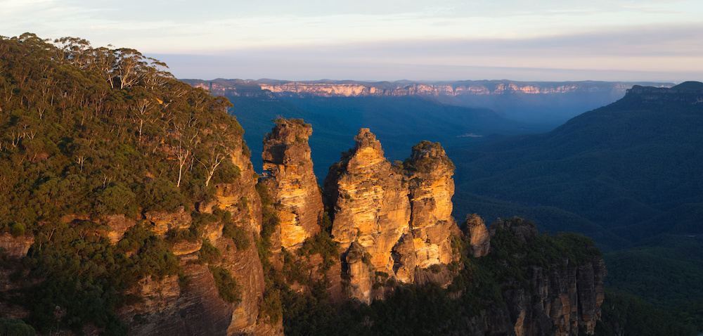 Three Sisters, Blue Mountains National Park, near Katoomba, NSW, Australia