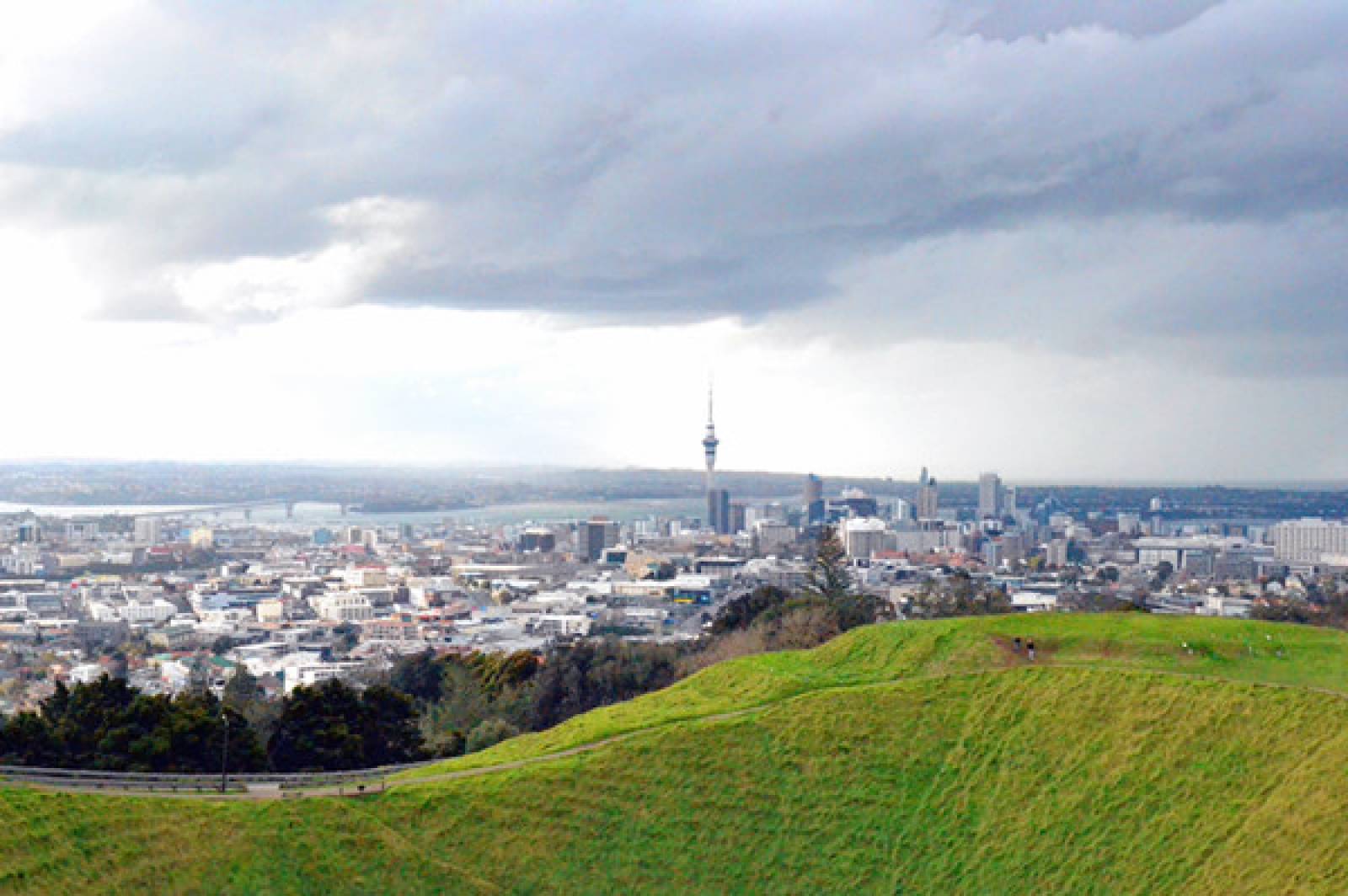 hike mt eden